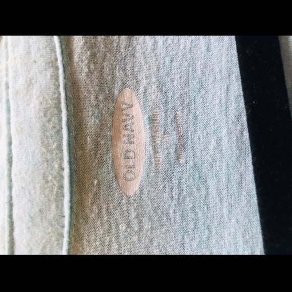 Mens old navy t shirt - Picture 2 of 2